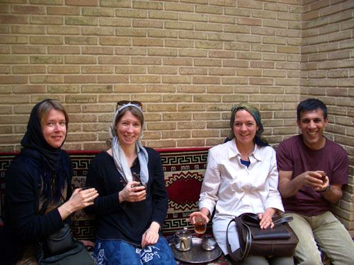 freundeskreis isfahan reise, cafe beim hafez